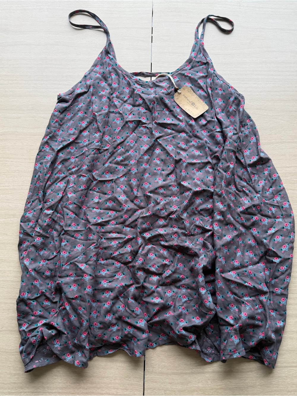 NWT NATURAL LIFE Women’s Gray Floral Mini Dress M